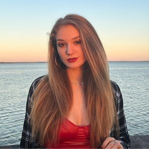 Meet your Posher, Madeline